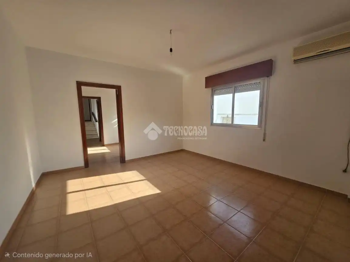 Habitación de Casa adosada en venta en Morón de la Frontera