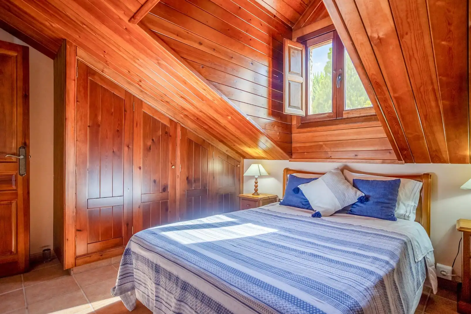 Dormitori de Casa o xalet en venda en Pedralba amb Aire condicionat, Calefacció i Jardí privat