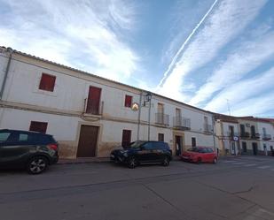 Vista exterior de Finca rústica en venda en Aliseda amb Jardí privat, Traster i Balcó