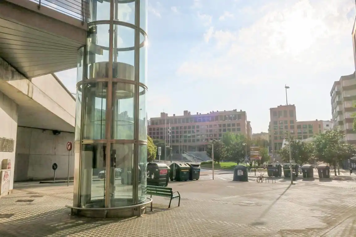 Vista exterior de Piso en venta en  Pamplona / Iruña con Calefacción