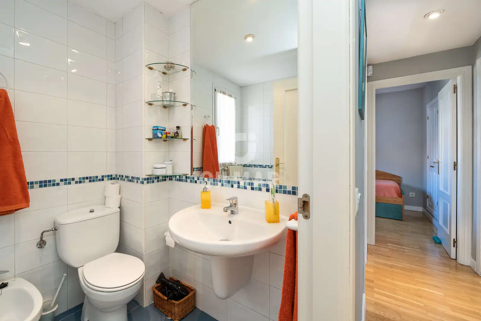 Baño de Ático en venta en Madrid con Calefacción, Jardín privado y Trastero