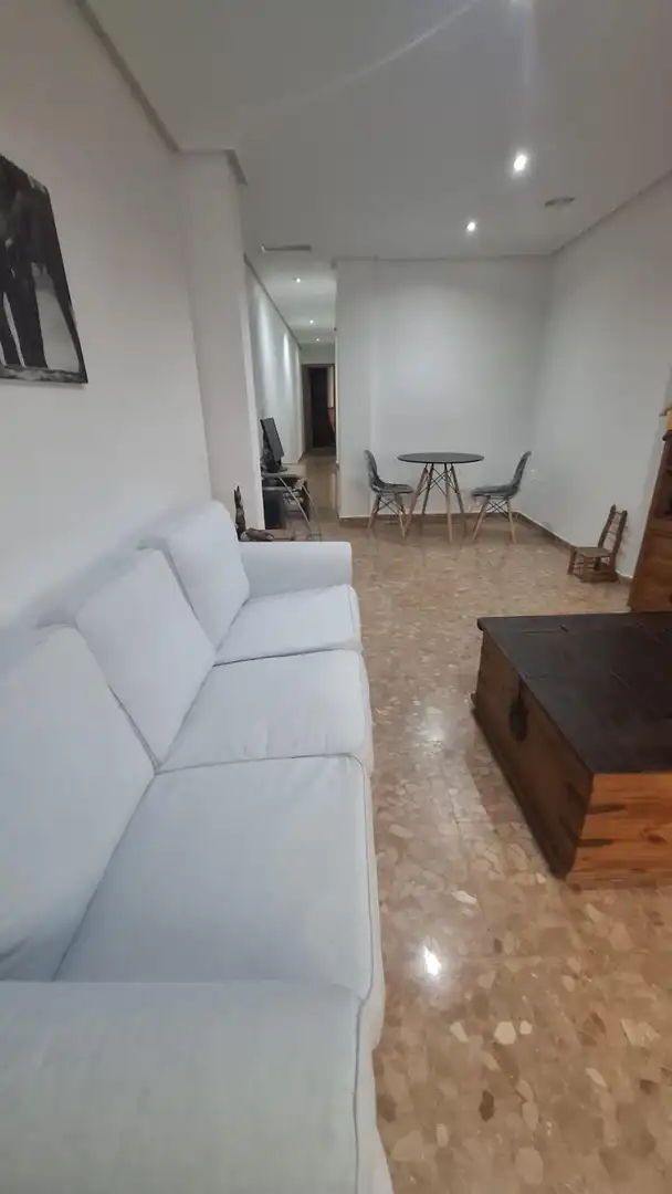 Planta baja de alquiler en San Crispín