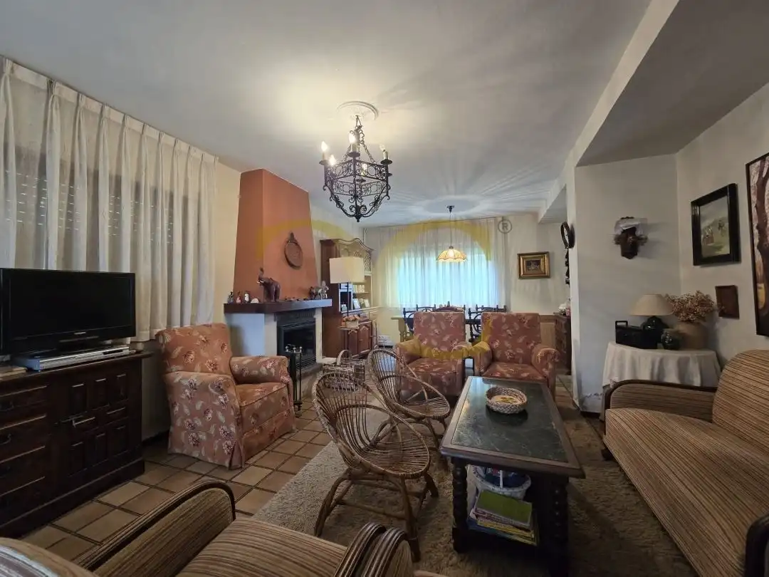 Sala de estar de Casa o chalet en venta en Llanes con Calefacción, Jardín privado y Terraza
