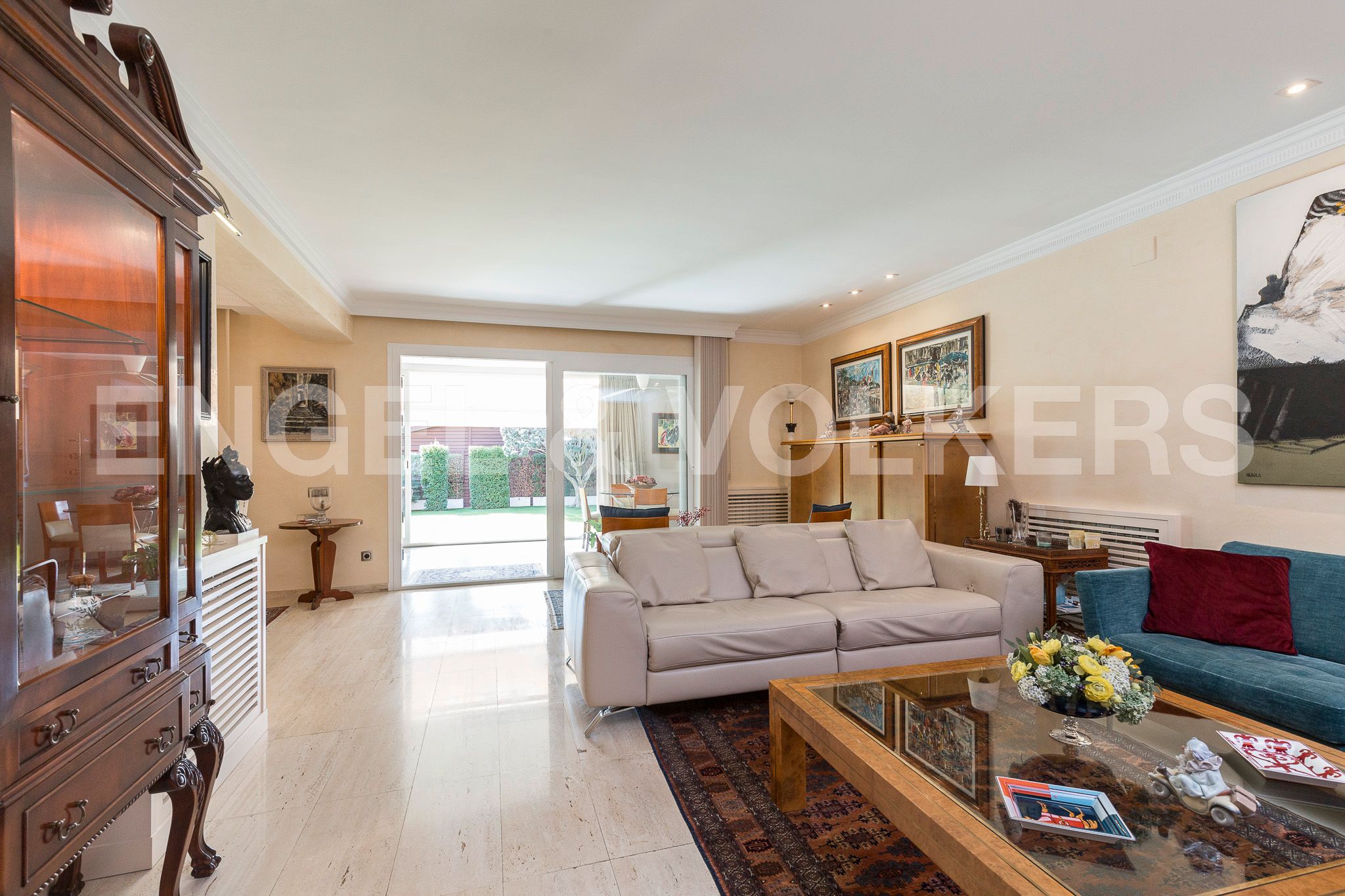 Sala de estar de Casa o chalet en venta en Pallejà con Aire acondicionado, Calefacción y Jardín privado