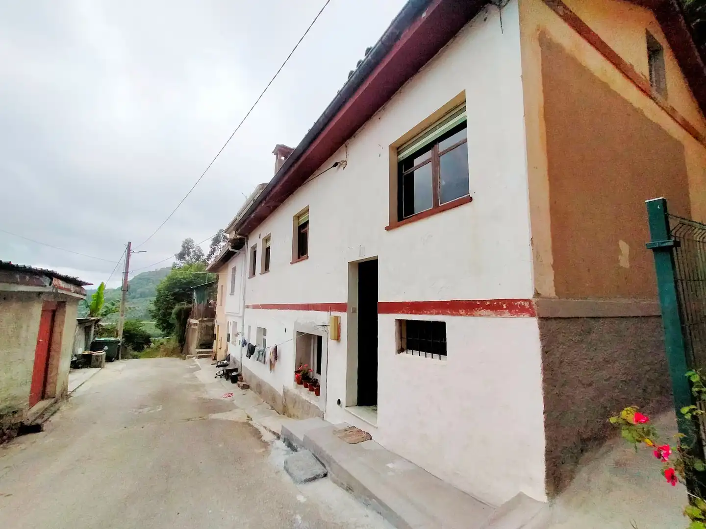 Außenansicht von Country house zum Verkauf in Pravia mit Heizung und Abstellraum