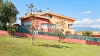 Exterior view of House or chalet for sale in Llinars del Vallès  with Air Conditioner and Terrace