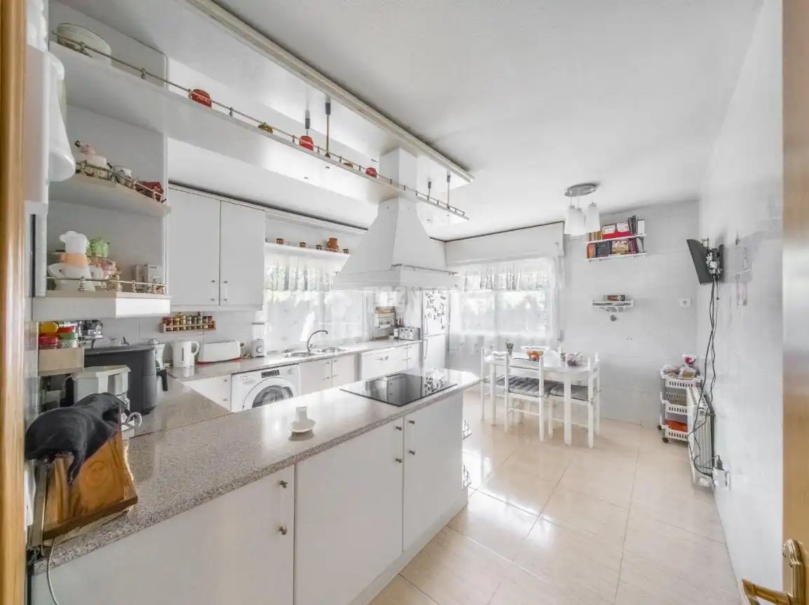 Cocina de Casa o chalet en venta en Nuevo Baztán con Aire acondicionado