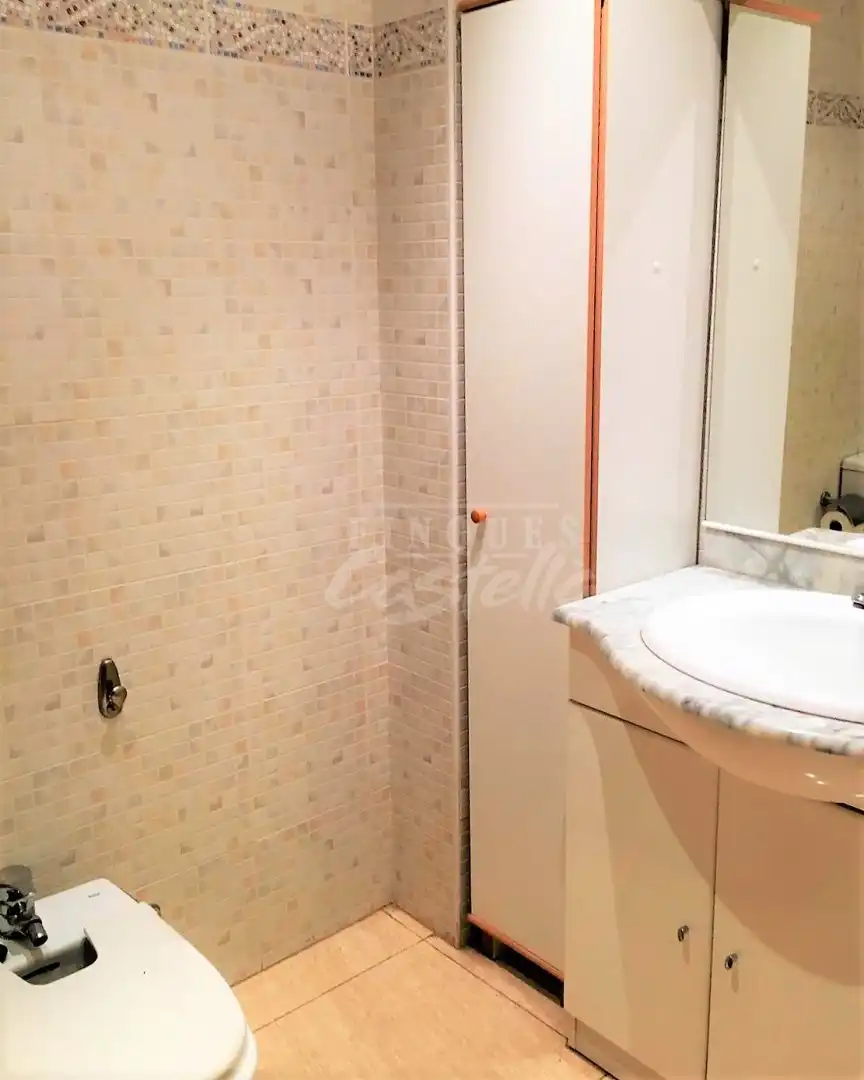 Bathroom of Flat for sale in Mataró  with Heating and Storage room