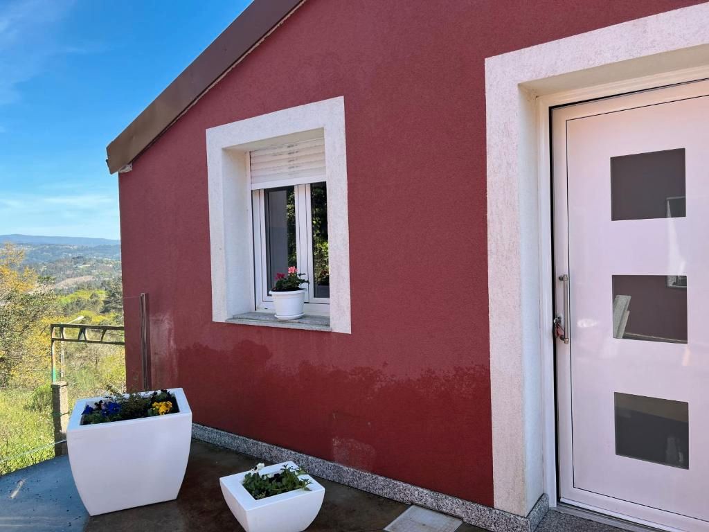 Exterior view of Houses for rent in Toén  with Heating, Private garden and Terrace