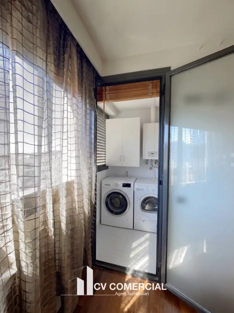Terraza de Ático en venta en Tiana con Aire acondicionado, Calefacción y Parquet