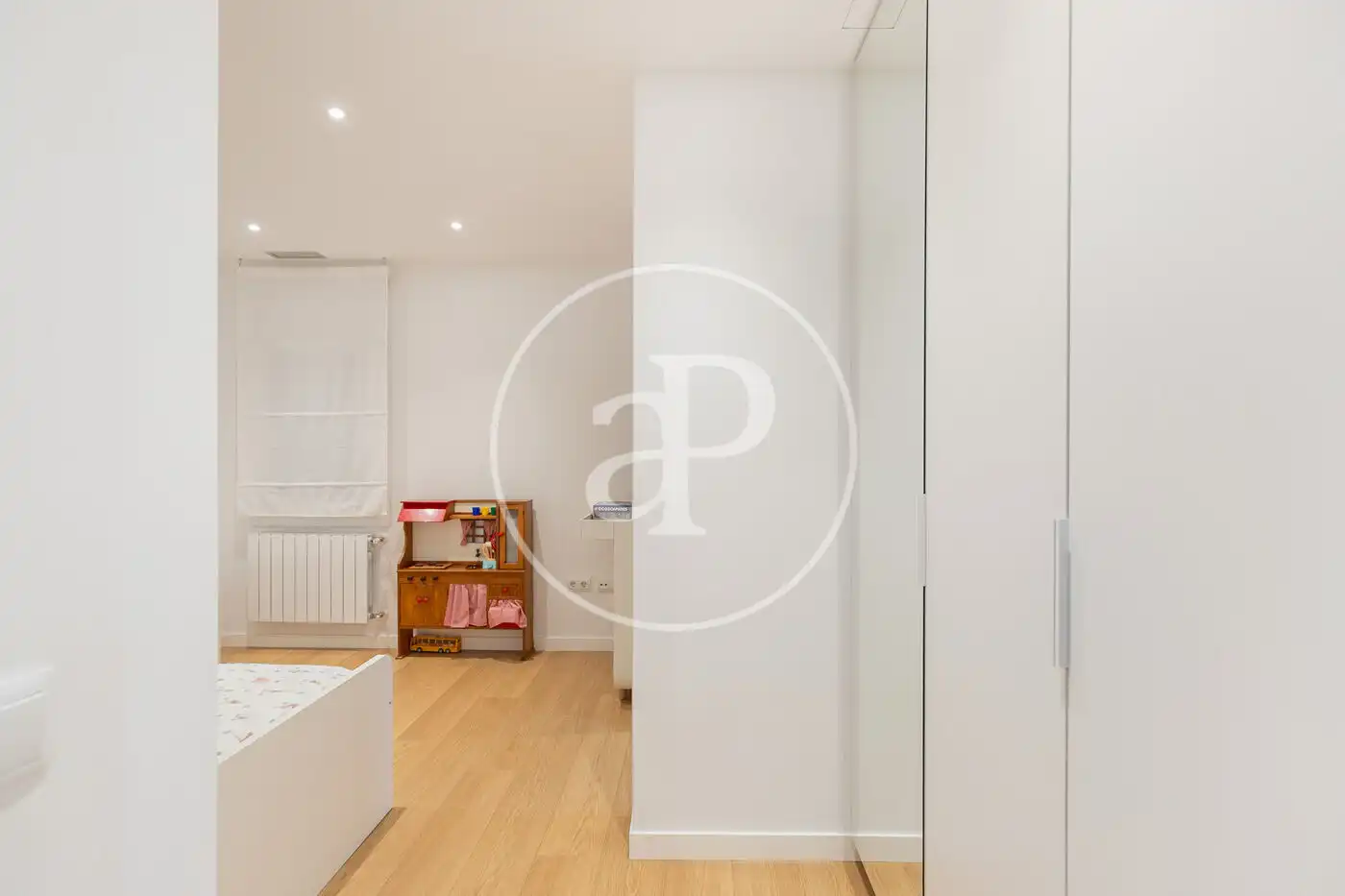 Habitación de Piso en venta en Barcelona con Aire acondicionado, Calefacción y Balcón
