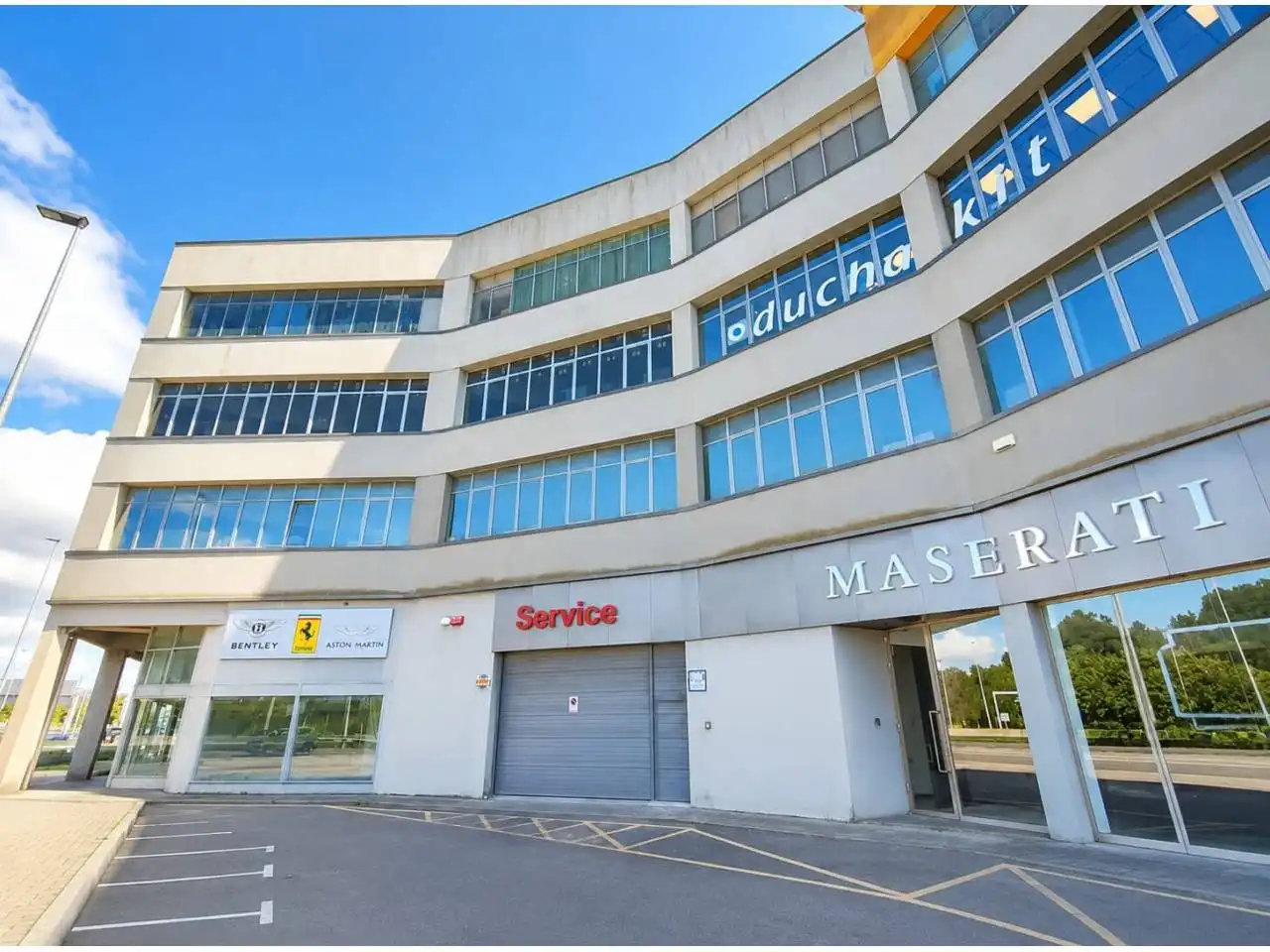 Exterior view of Industrial buildings for sale in Leioa
