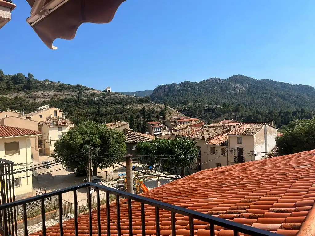 Vista exterior de Dúplex en venda en Beceite amb Calefacció, Terrassa i Moblat