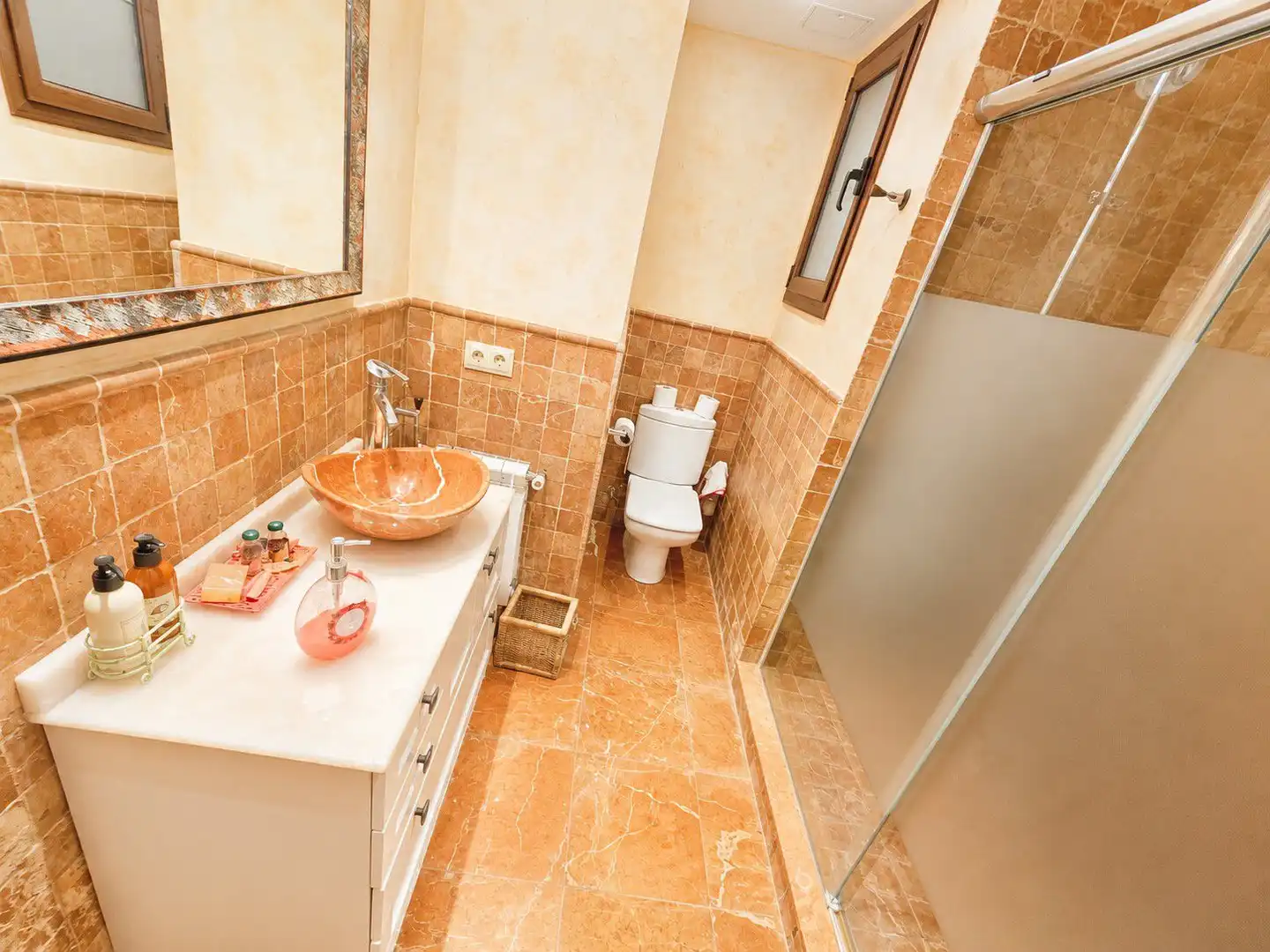 Casa con terraza en venta en Bellvei, imagen 10