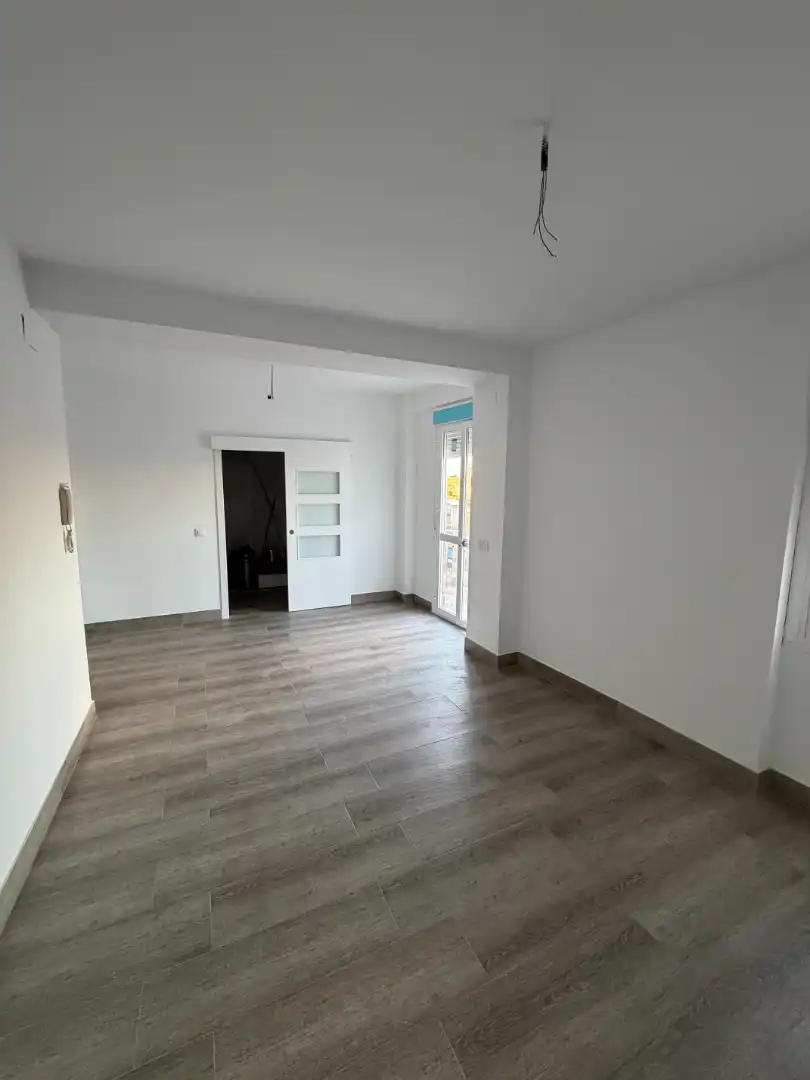 Habitación de Piso en venta en Tocina con Terraza y Balcón