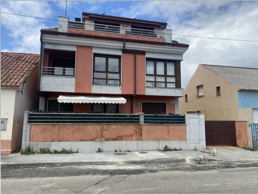 Garage for sale in Celso Emilio Ferreiro, Aguiño