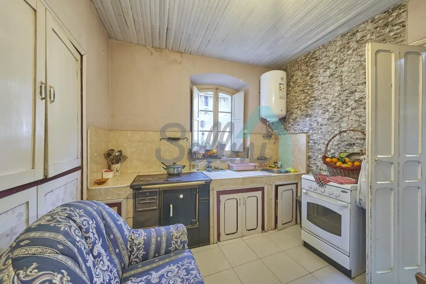 Cocina de Casa o chalet en venta en Belmonte de Miranda con Jardín privado, Parquet y Terraza