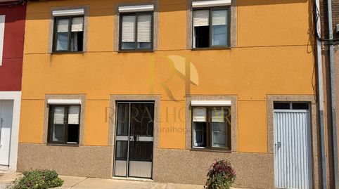 Foto 2 de Casa o xalet en venda a Calle Renueva, Villamañán, León