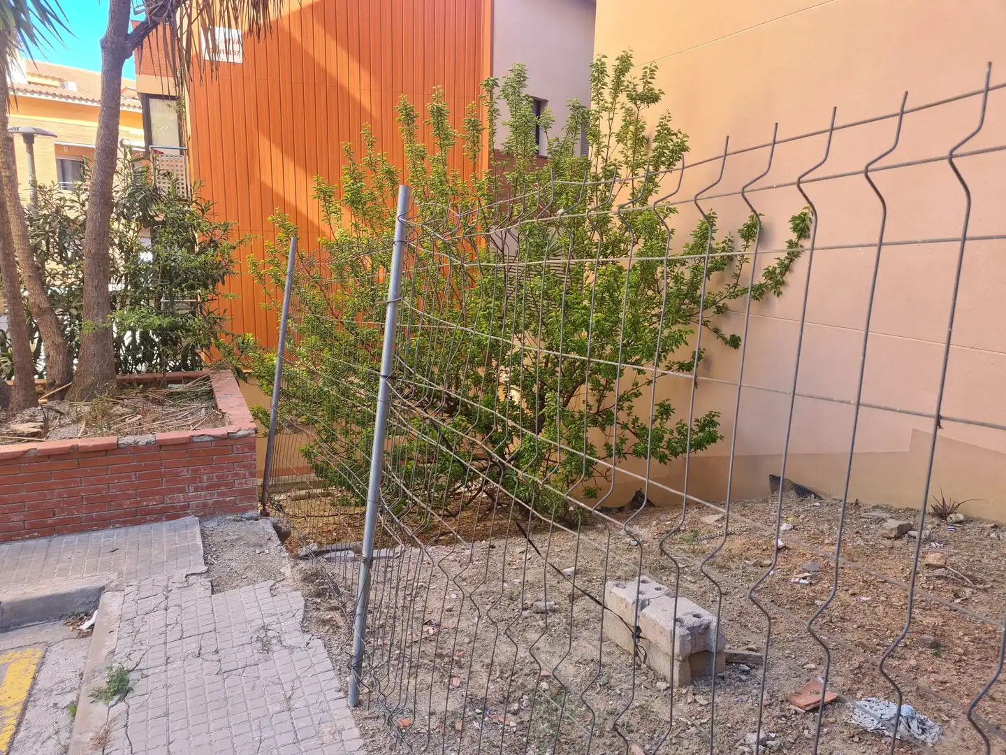Wohnbaugrundstück zum Verkauf in Carrer Poeta Ramon Pallejà 5, imagen 2