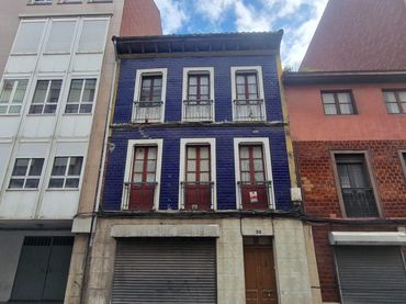 Residential for sale in Calle CORPORACIONES DE LENA 30