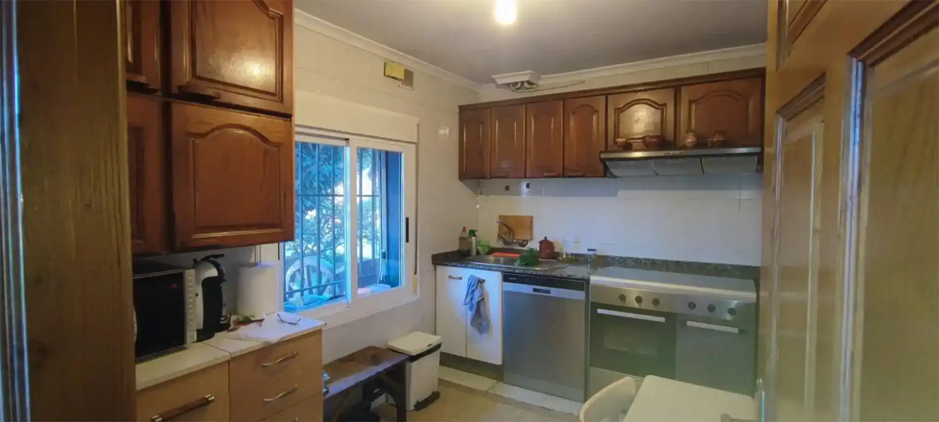 Cocina de Casa o chalet en venta en Puente de Domingo Flórez con Jardín privado, Parquet y Piscina