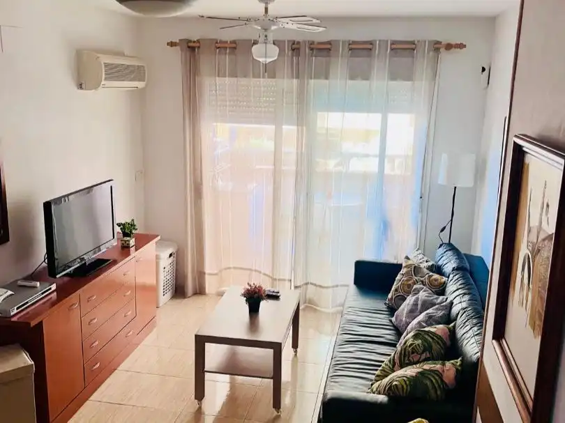 Living room of Flat for sale in Oropesa del Mar / Orpesa  with Air Conditioner, Terrace and Swimming Pool