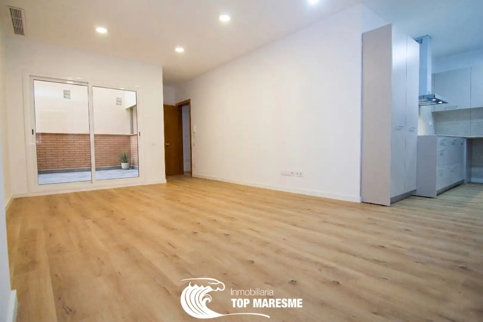 Planta baja en venta en Canovelles con Aire acondicionado, Calefacción y Terraza
