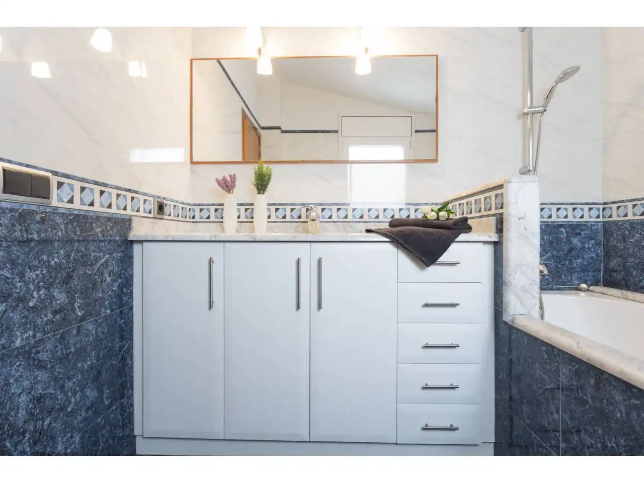 Baño de Casa o chalet de alquiler en Quart con Aire acondicionado, Calefacción y Jardín privado