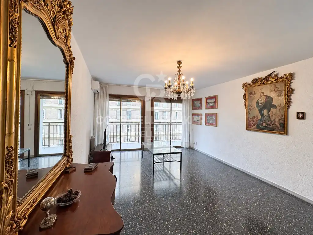 Flat with lift for sale in Calle Cavanilles, imagen 4