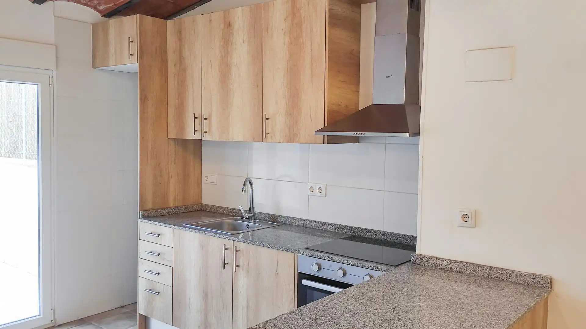Cocina de Casa adosada de alquiler en Capellades