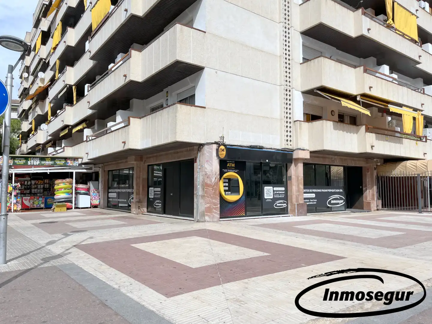 Geschaftsraum zur Miete in Salou mit Klimaanlage, Heizung und Terrasse