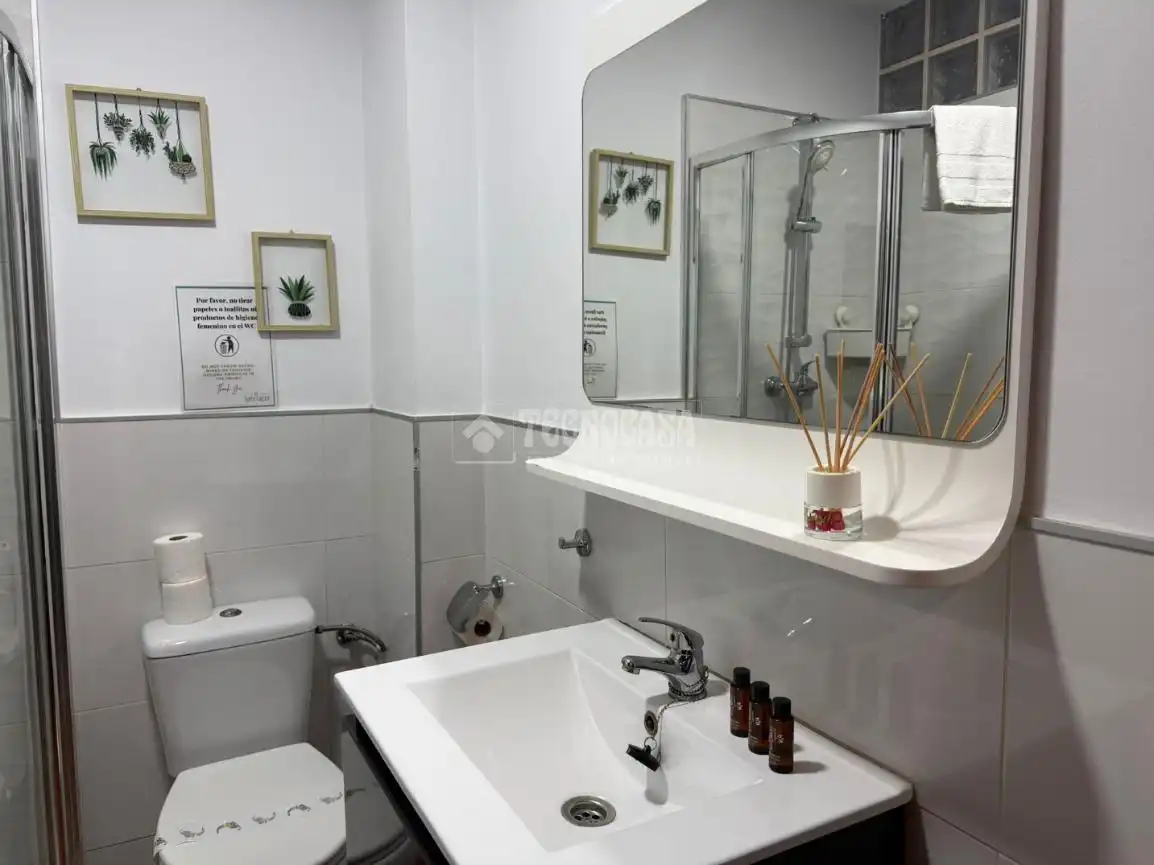 Badezimmer von Gebäude zum Verkauf in Barbate
