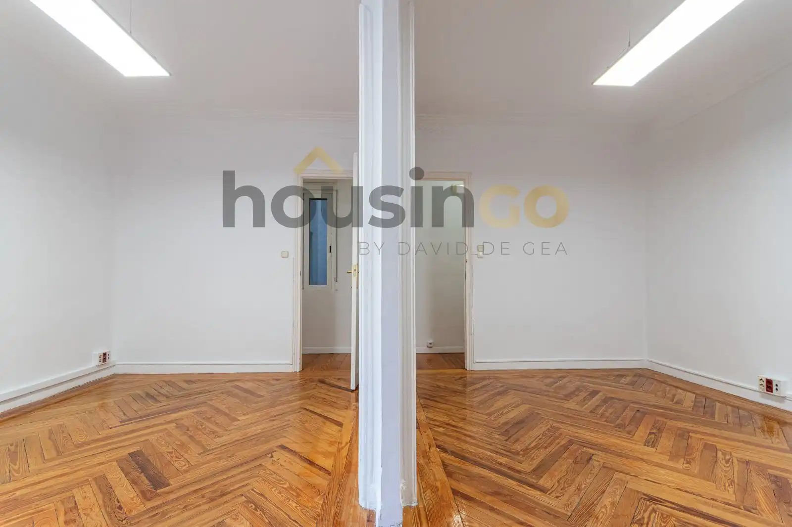 Bedroom of Office for rent in Madrid  with Air Conditioner, Heating and Balcony