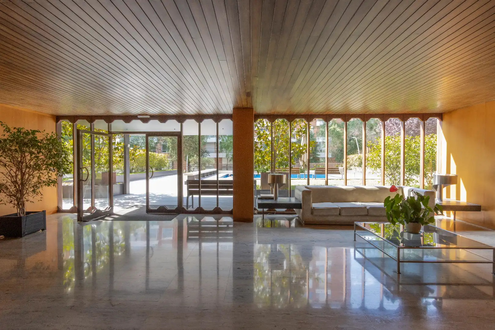 Office for rent in Barcelona  with Air Conditioner and Furnished