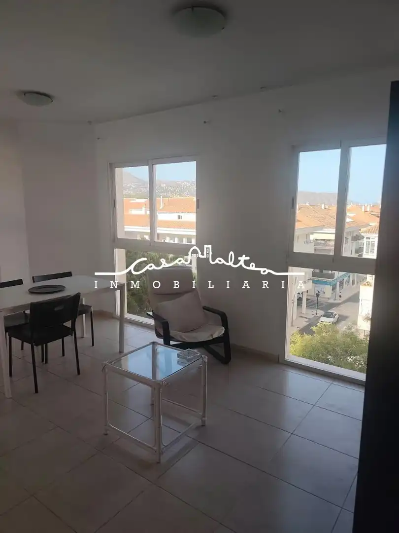Außenansicht von Wohnungen zur Miete in Altea mit Privatgarten