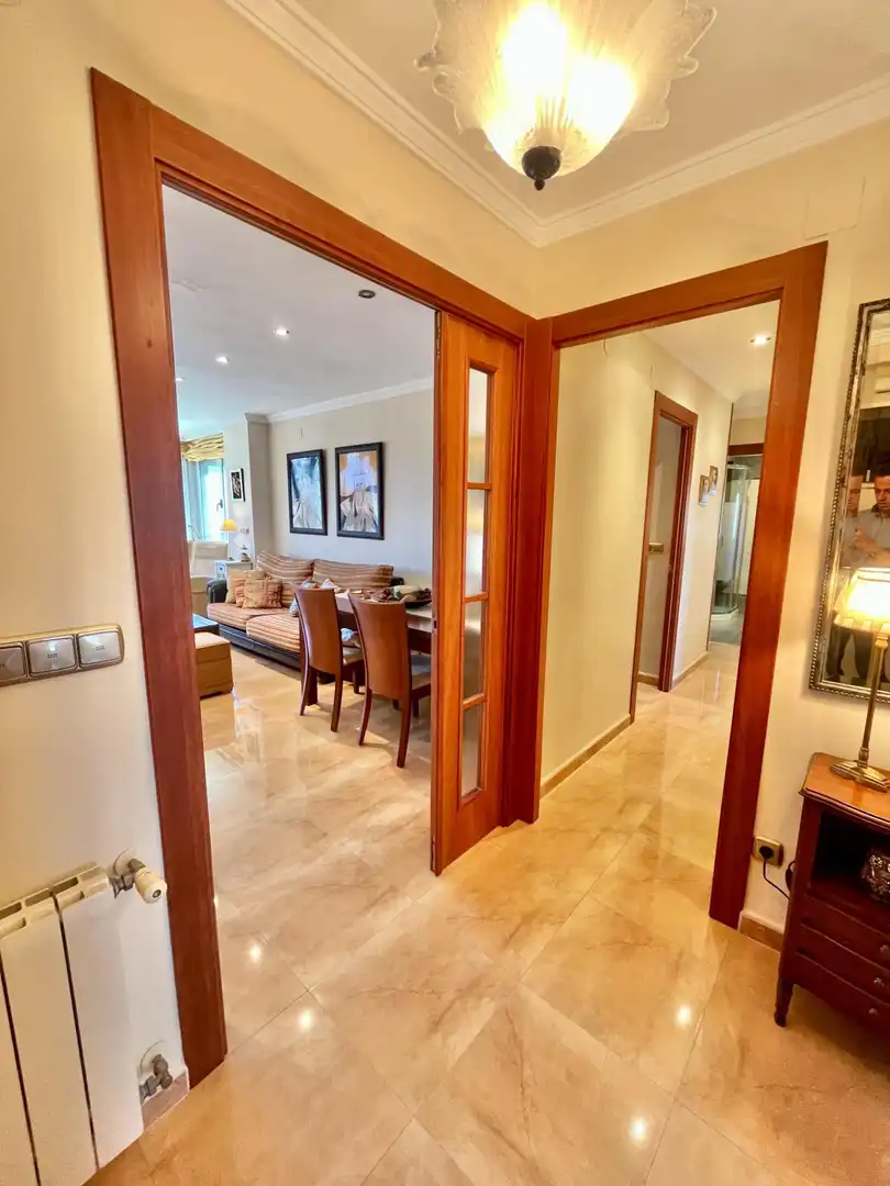 Piso en venta en Alicante / Alacant con Aire acondicionado, Calefacción y Piscina comunitaria
