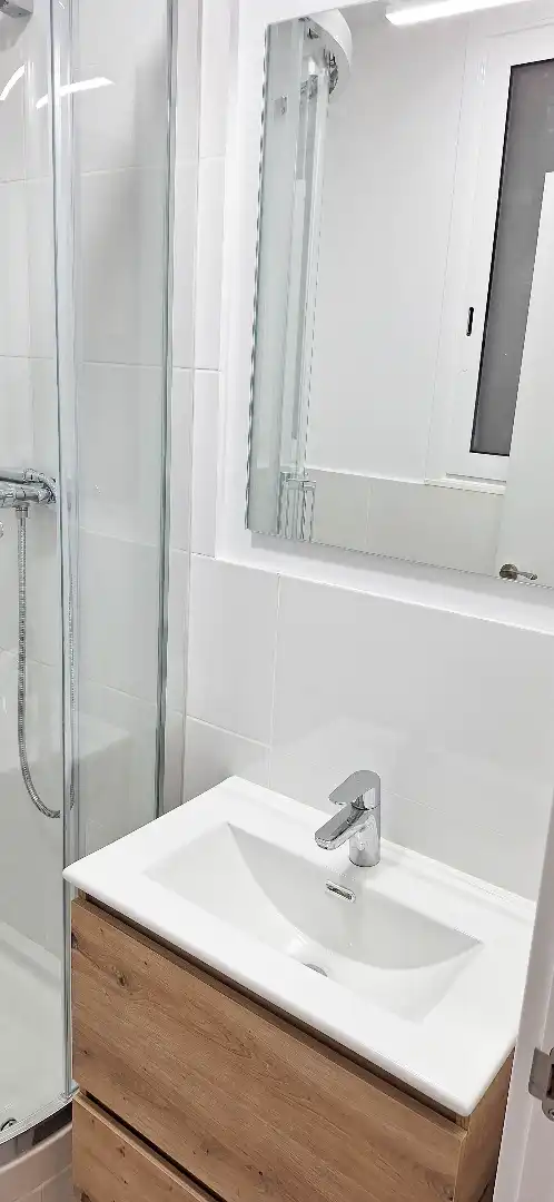 Bany de Loft de lloguer en Barcelona amb Balcó