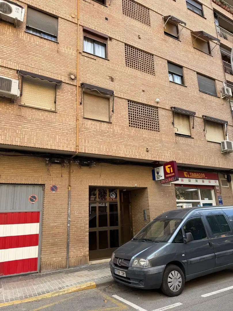 Pis amb ascensor en venda a Calle POETA SERRANO CLAVERO, imagen 2