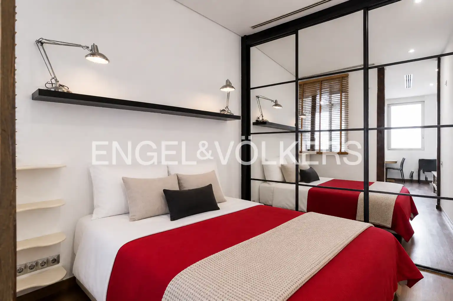 Schlafzimmer von Wohnung zur Miete in Madrid mit Klimaanlage, Heizung und Möbliert
