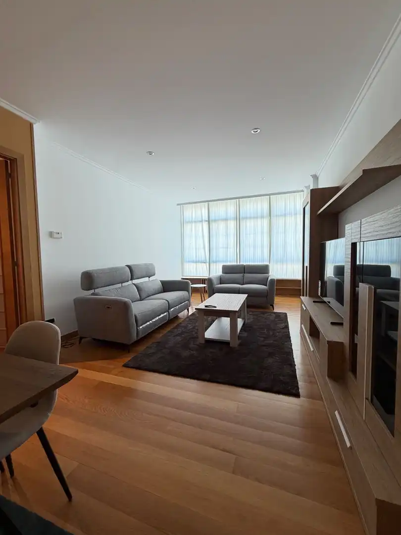 Sala d'estar de Apartament de lloguer en Lugo amb Calefacció, Traster i Moblat
