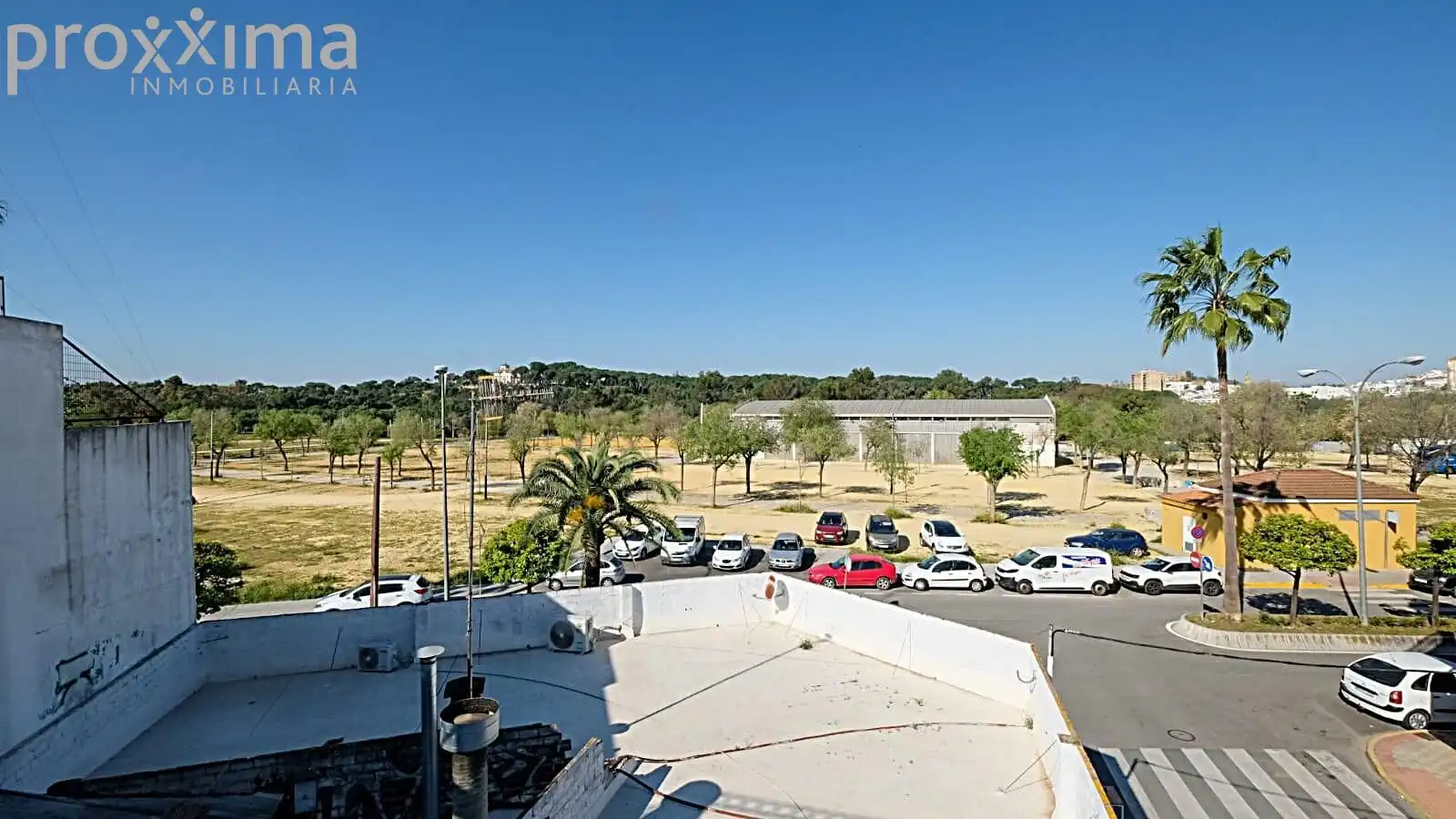Exterior view of Houses for sale in Alcalá de Guadaira