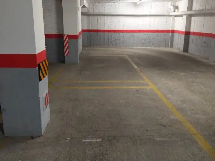 Einzelparkplatz zur Miete in Alfons II 12, imagen 3