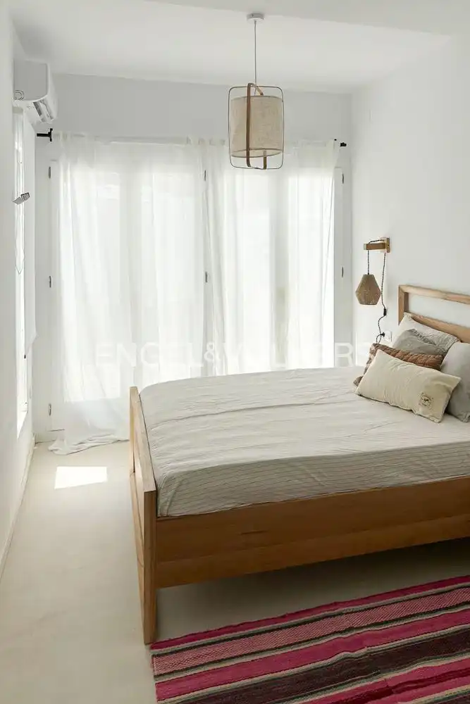 Habitación de Casa o chalet en venta en Burjassot con Aire acondicionado, Calefacción y Jardín privado