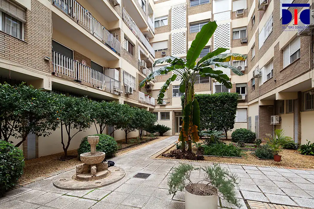 Exterior view of Flat for sale in Sevilla  with Air Conditioner and Heating