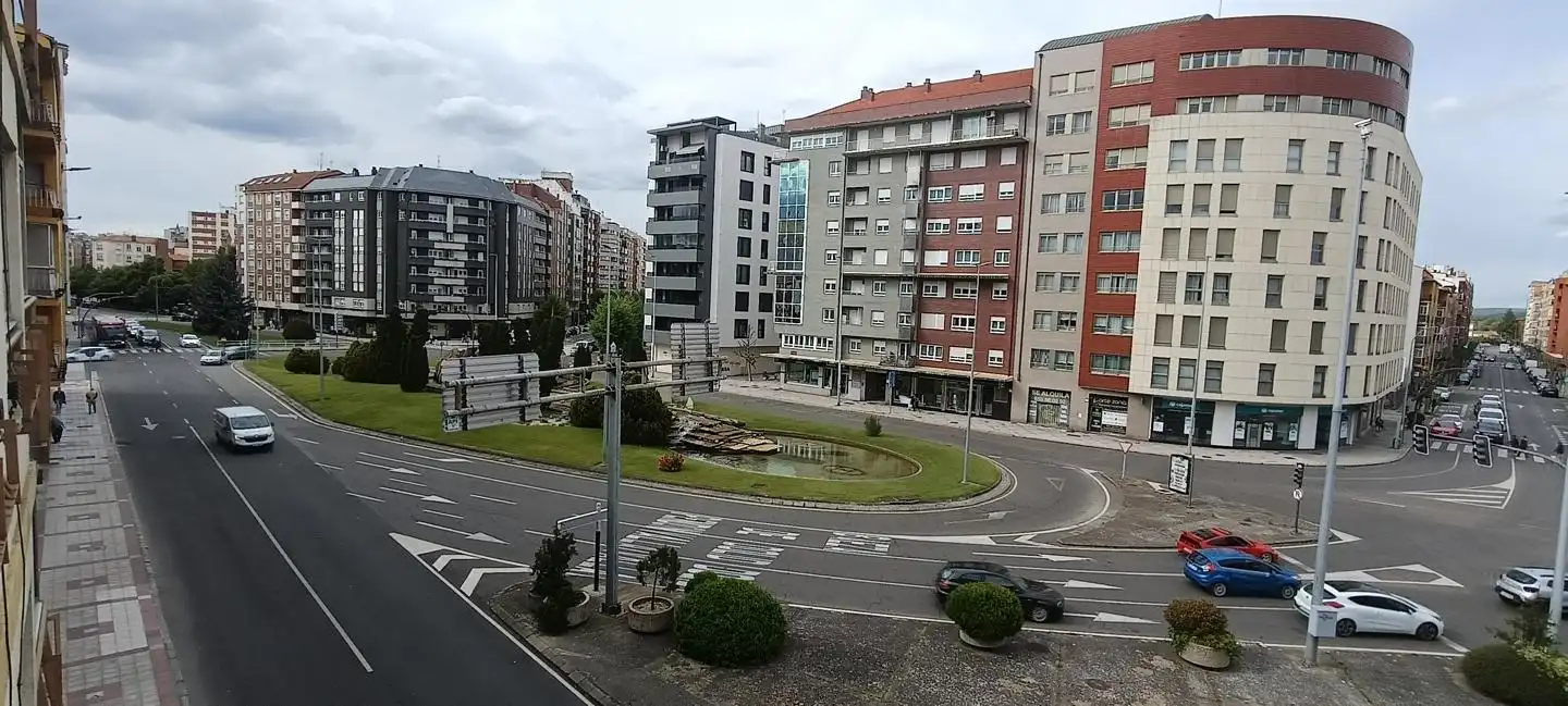 Exterior view of Flat for sale in León Capital   with Heating, Parquet flooring and Terrace