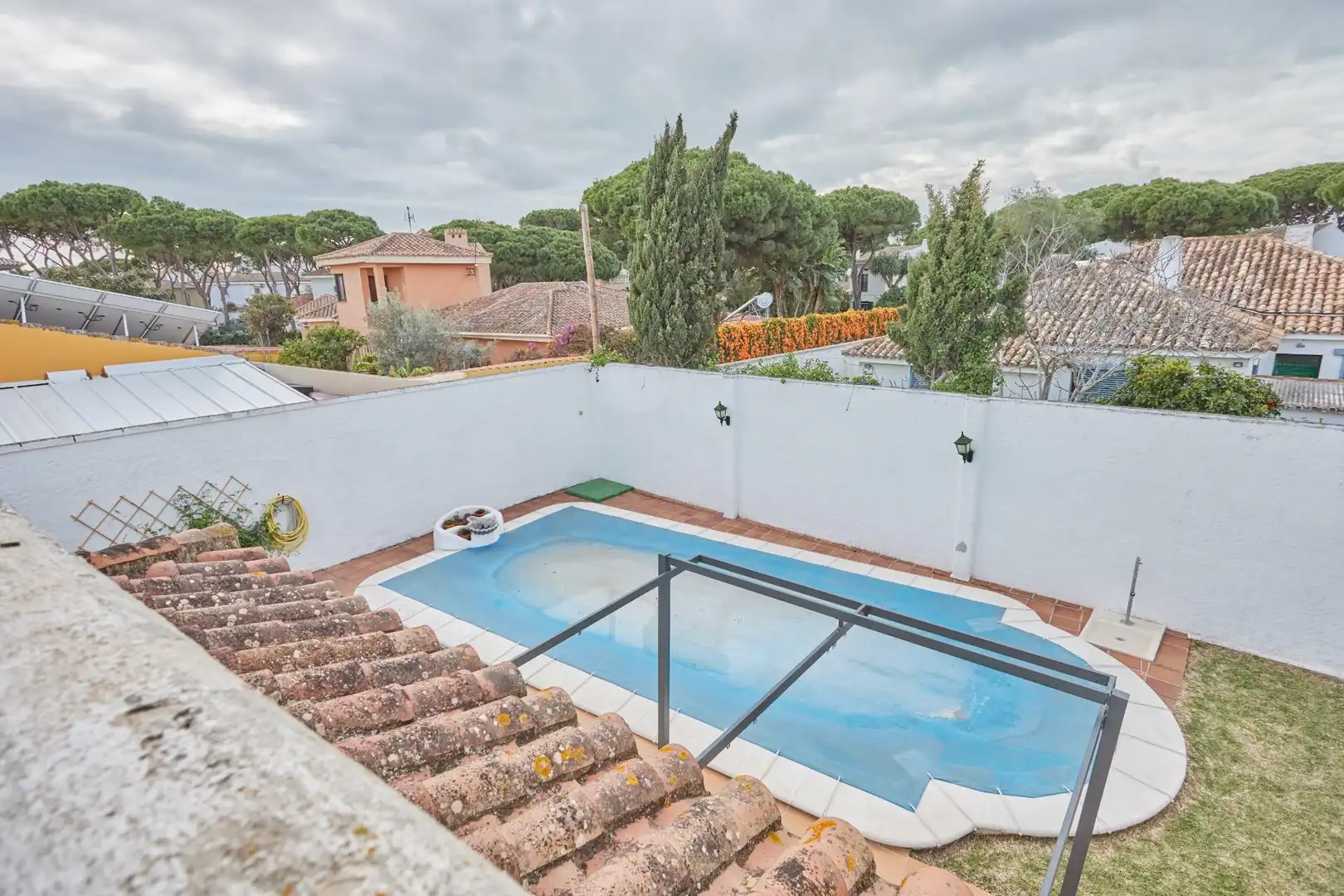 Piscina de Casa o xalet en venda en El Puerto de Santa María amb Jardí privat i Piscina comunitària