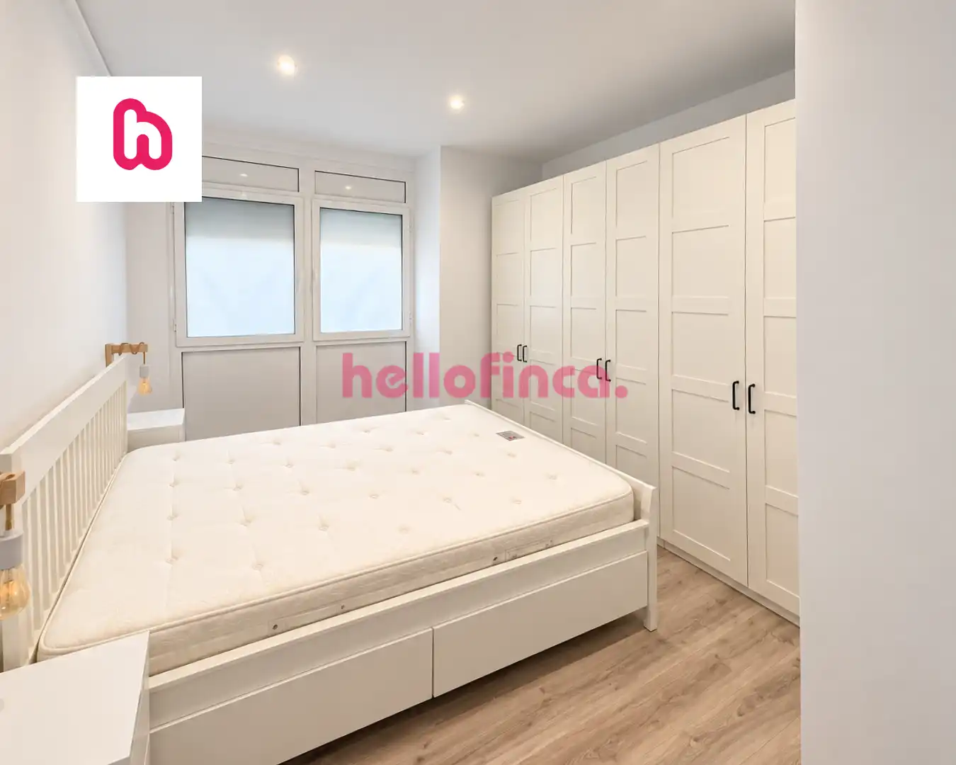Bedroom of Flat for sale in Badalona  with Air Conditioner and Furnished