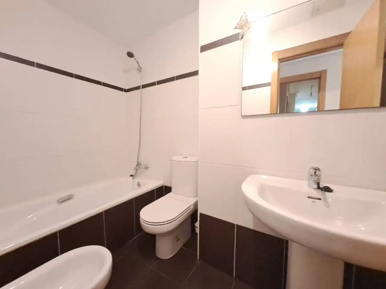 Baño de Piso en venta en Burgos con Calefacción, Parquet y Trastero