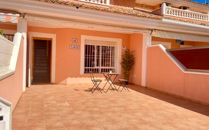 Jardí de Casa adosada en venda en Cartagena amb Aire condicionat, Terrassa i Balcó