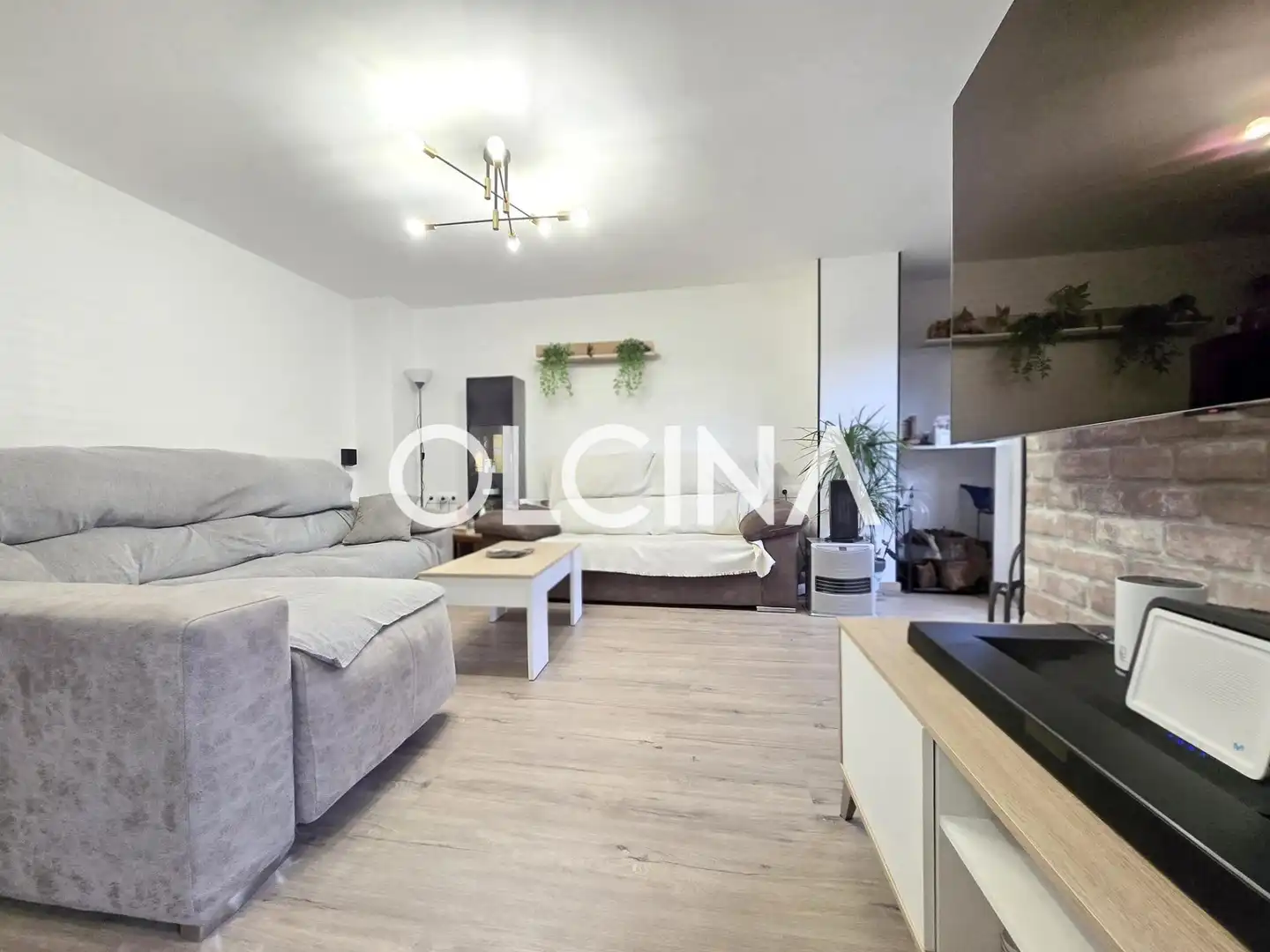 Living room of Flat for sale in Alcoy / Alcoi  with Parquet flooring, Terrace and Storage room